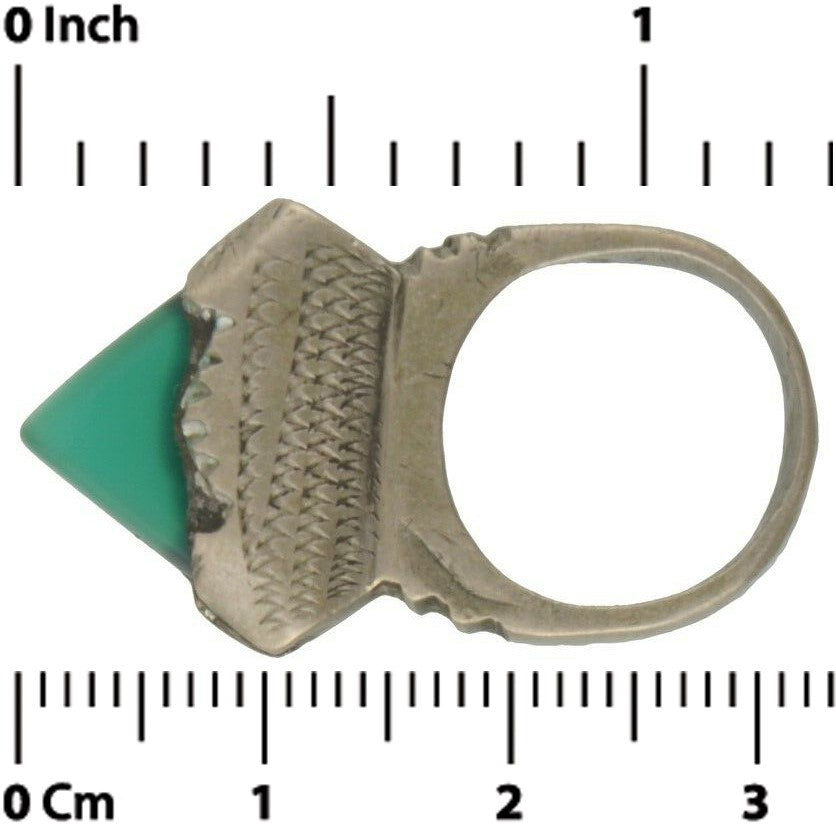Vintage Tuareg Silver Ring with Green Glass Insert – Ethnic Nomad Jewelry