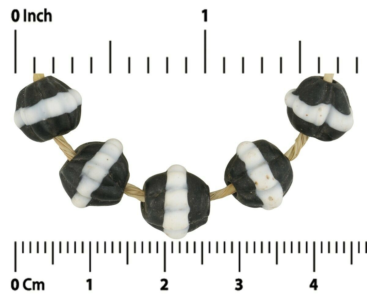 Beautiful Antique Dog Tooth Venetian Lampwork Beads - 9-10Mm - alternate view