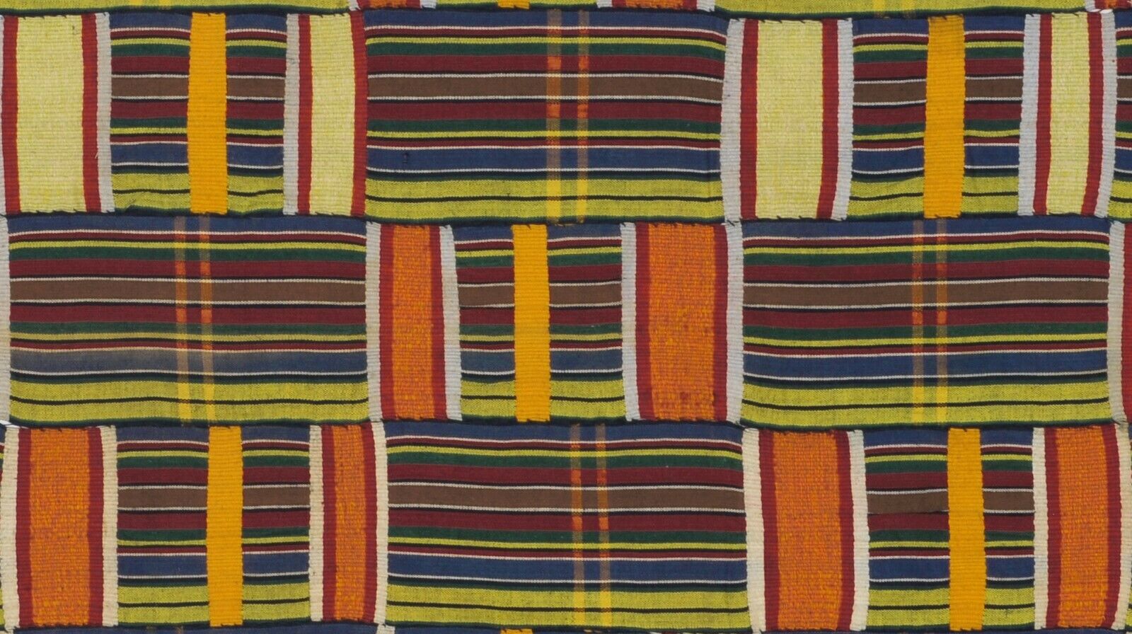 Vintage 1960s Handwoven Ewe Kente Cloth – Woman Size (170 × 124 cm)